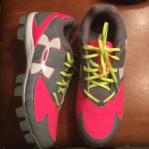 Women’s Under Armour softball cleats